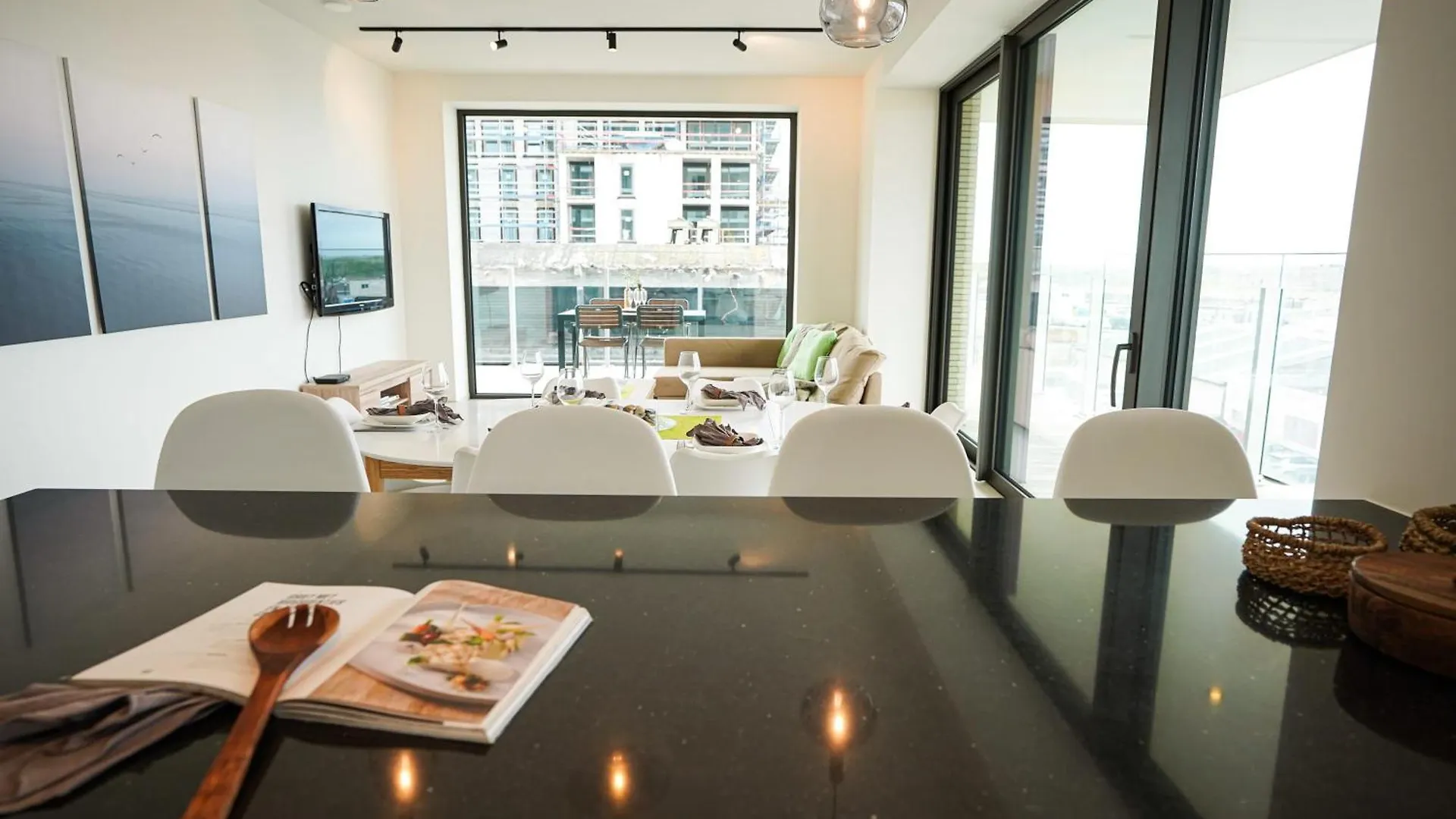 Inn Huswell - Beautiful Apartment With Communal Pool And Gym Ostend